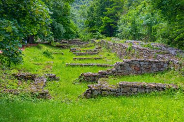 Bulgaristan 'ın Pernik kentindeki Krakra kalesinin kalıntıları