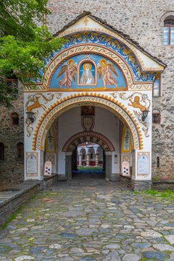 Bulgaristan 'daki ünlü Rila manastırının avlusu