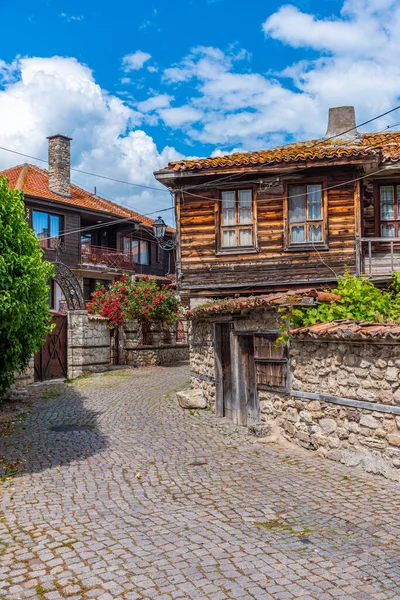 保加利亚内塞巴尔老城的传统街道 — 图库照片
