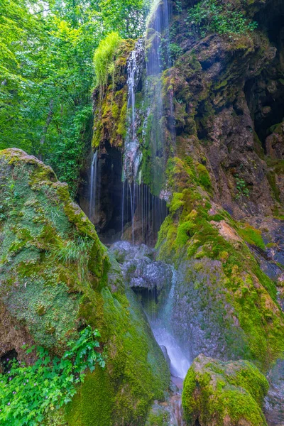 Wodospad Varovitets Niedaleko Etropole Bułgarii — Zdjęcie stockowe