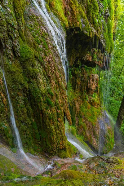 Wodospad Varovitets Niedaleko Etropole Bułgarii — Zdjęcie stockowe