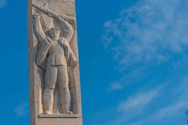 Μνημείο Πολέμου Στη Βουλγαρική Πόλη Botevgrad — Φωτογραφία Αρχείου