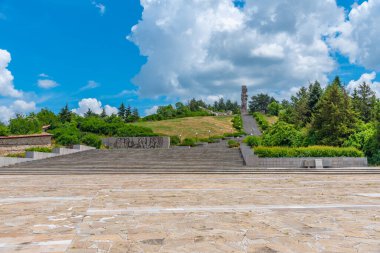 Bulgaristan 'ın Panagyurishte kentindeki Ulusal Anma Kompleksi Apriltsi