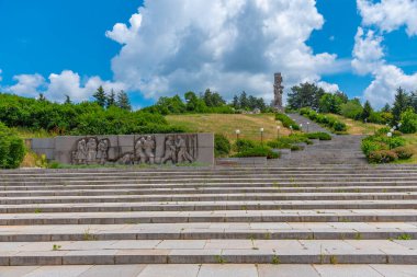 Bulgaristan 'ın Panagyurishte kentindeki Ulusal Anma Kompleksi Apriltsi