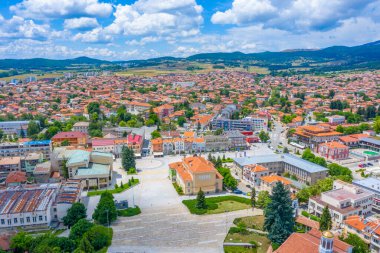 Bulgaristan 'ın Panagyurishte kentinin manzarası Ulusal Anma Kompleksi Apriltsi' den 
