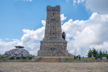 1877-1878 yılları arasında Bulgaristan 'da Shipka Geçidi' nde gerçekleşen savaşı anan Özgürlük Anıtı