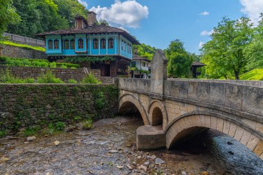 Geleneksel Bulgar mimarisi Etar etnografik kompleksinde sergilendi