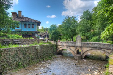 Geleneksel Bulgar mimarisi Etar etnografik kompleksinde sergilendi