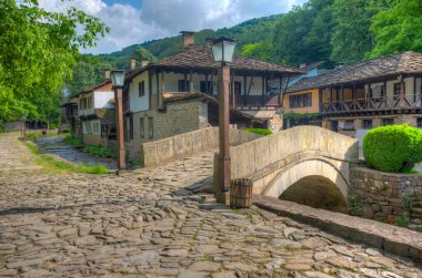 Geleneksel Bulgar mimarisi Etar etnografik kompleksinde sergilendi