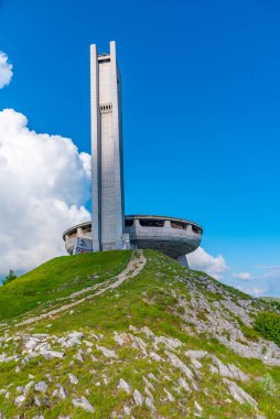 Bulgaristan 'ın Buzludzha zirvesinde Bulgar Komünist Partisi Heykeli