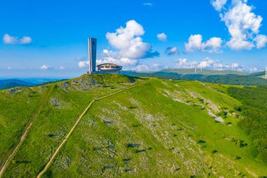 Bulgaristan 'ın Buzludzha zirvesinde Bulgar Komünist Partisi Heykeli