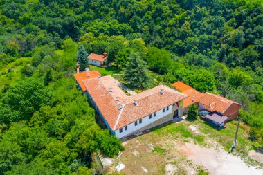 Chirpan Manastırı - Bulgaristan 'ın Zlatna Livada kenti yakınlarındaki Saint Atanasiy