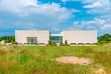 Bulgaristan 'daki Aleksandrovo Trakya mezarına adanmış müze