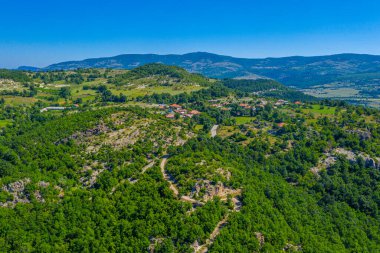 Bulgaristan 'ın Kardzhali kenti yakınlarındaki Doğu Rodopes dağının manzarası