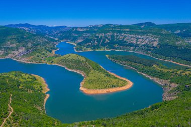 Bulgaristan 'ın Ribartsi köyü yakınlarındaki Arda Nehri' nin kıvrımları