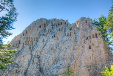 Bulgaristan 'da Trakya tarikat kompleksi Orlovi Skali