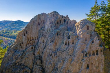 Bulgaristan 'da Trakya tarikat kompleksi Orlovi Skali