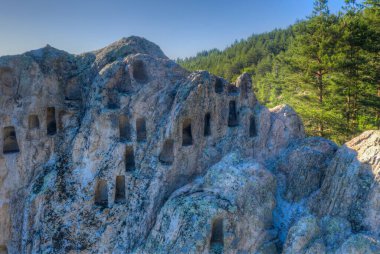 Bulgaristan 'da Trakya tarikat kompleksi Orlovi Skali