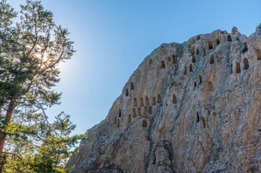 Bulgaristan 'da Trakya tarikat kompleksi Orlovi Skali