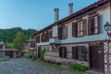 Bulgaristan 'ın Zlatograd kentindeki Etnoğrafya kompleksindeki tarihi binalar