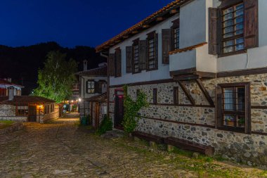 Bulgaristan 'ın Zlatograd kentindeki Etnoğrafya kompleksindeki tarihi binalar