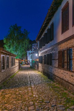 Bulgaristan 'ın Zlatograd kentindeki Etnoğrafya kompleksindeki tarihi binalar