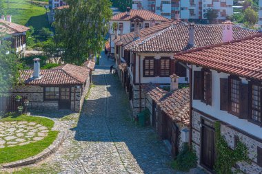 Bulgaristan 'ın Zlatograd kentindeki Etnoğrafya kompleksindeki tarihi binalar