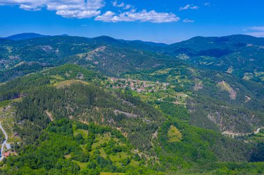 Bulgaristan 'ın Smoljan kenti yakınlarındaki Doğu Rodopes dağının manzarası