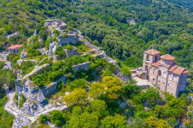 Bulgaristan 'daki Assen Kalesi' nin havadan görünüşü