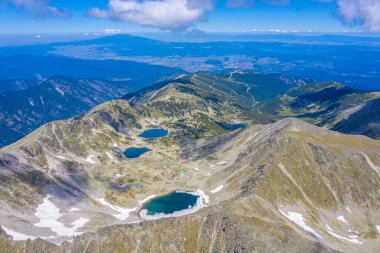Bulgaristan 'daki Musala zirvesine giden Moraine gölleri