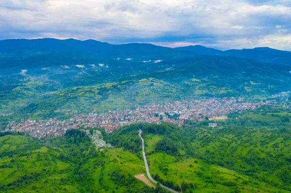Widok Lotu Ptaka Bułgarskie Miasto Batak — Zdjęcie stockowe