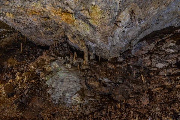 Bulgaristan Daki Snezhanka Mağarasının Içi — Stok fotoğraf