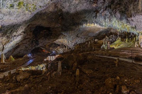 Interiör Snezhanka Grotta Bulgarien — Stockfoto