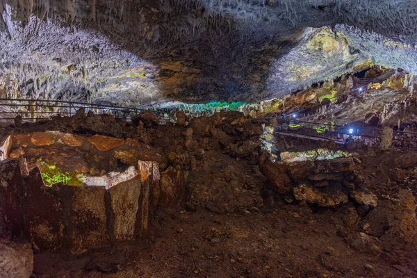 Interior Snezhanka Cave Bulgaria — стоковое фото