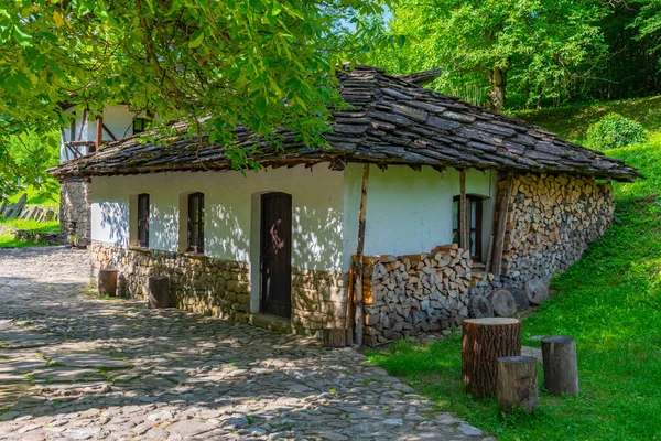 Tradycyjna Bułgarska Architektura Eksponowana Kompleksie Etnograficznym Etar — Zdjęcie stockowe