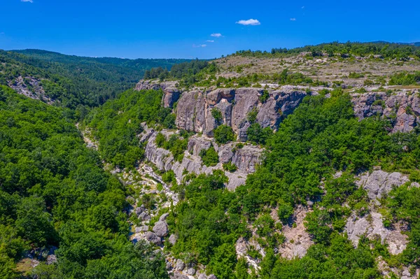 Valle Piccolo Torrente Nelle Montagne Rodopi Orientali Bulgaria — Foto Stock