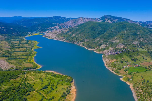 Bulgaristan 'ın Ribartsi köyü yakınlarındaki Arda Nehri' nin kıvrımları