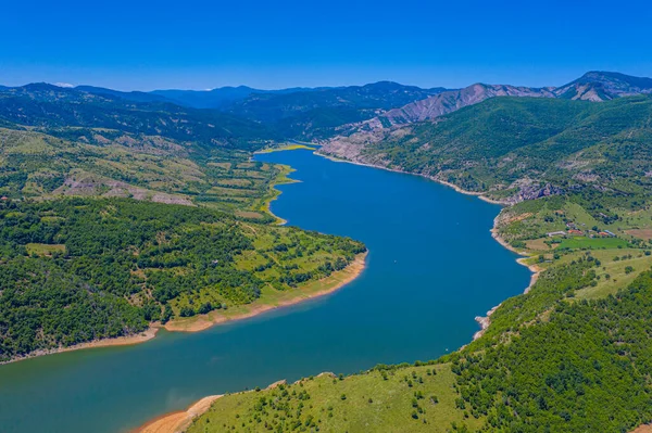 Bulgaristan 'ın Ribartsi köyü yakınlarındaki Arda Nehri' nin kıvrımları