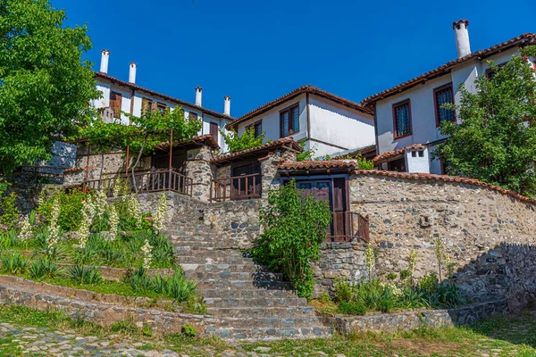 Bulgaristan 'ın Zlatograd kentindeki Etnoğrafya kompleksindeki tarihi binalar