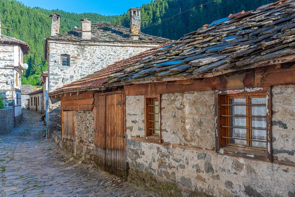 Historické Budovy Vesnici Shiroka Laka Bulharsku — Stock fotografie