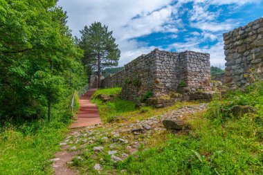 Bulgaristan 'ın Pernik kentindeki Krakra kalesinin kalıntıları