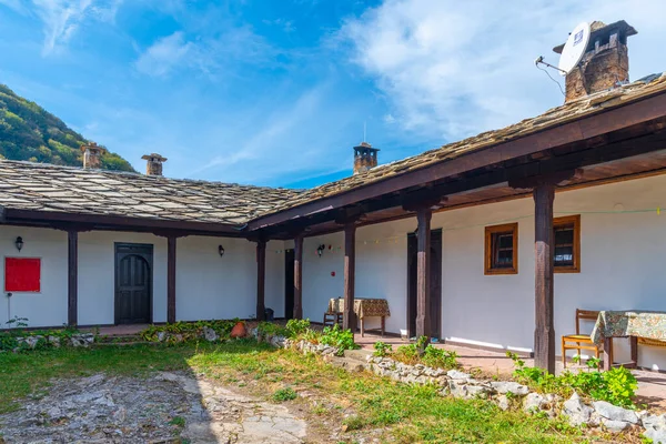 Bulgaristan 'ın Teteven kenti yakınlarındaki Glozhene manastırı