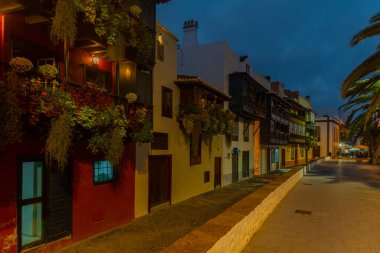 Santa Cruz de la Palma 'daki Los Balkonların günbatımı manzarası, Kanarya Adaları, İspanya.