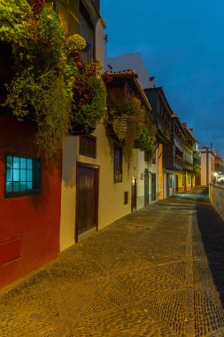 Santa Cruz de la Palma 'daki Los Balkonların günbatımı manzarası, Kanarya Adaları, İspanya.