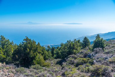 Tenerife ve La Gomera Pico de la Nieve 'den izlendi La Palma, Kanarya Adaları, İspanya.