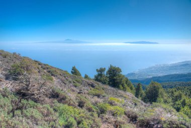 Tenerife ve La Gomera Pico de la Nieve 'den izlendi La Palma, Kanarya Adaları, İspanya.