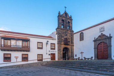 İspanya 'nın Kanarya Adaları, Santa Cruz de La Palma' daki müzeye ev sahipliği yapan Lekesiz Gebelik Kraliyet Manastırı..