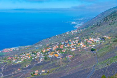 La Palma kıyısı San Antonio kraterinden izlendi, Kanarya adaları, İspanya.