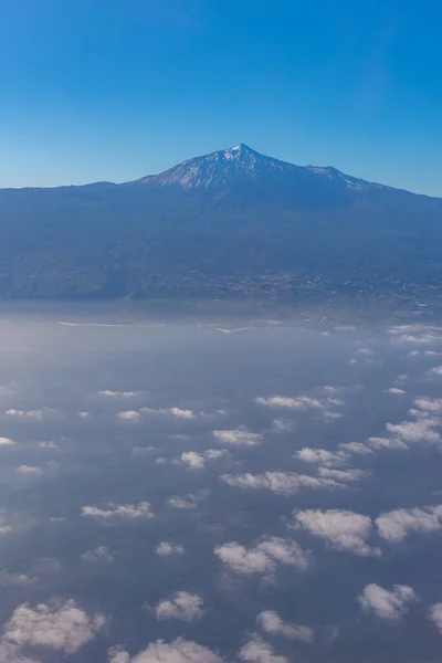 Vista Aérea Tenerife Dominada Por Volcán Pico Teide Islas Canarias —  Fotos de Stock
