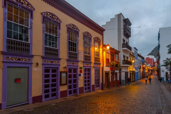 Zonsopgang Uitzicht Prachtige Traditionele Huizen Aan Hoofdstraat Het Centrum Van — Stockfoto